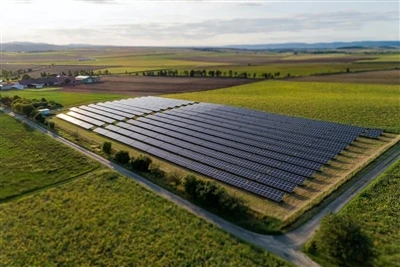 Het omarmen van de zon: een reis naar zonne-energietechnologie
